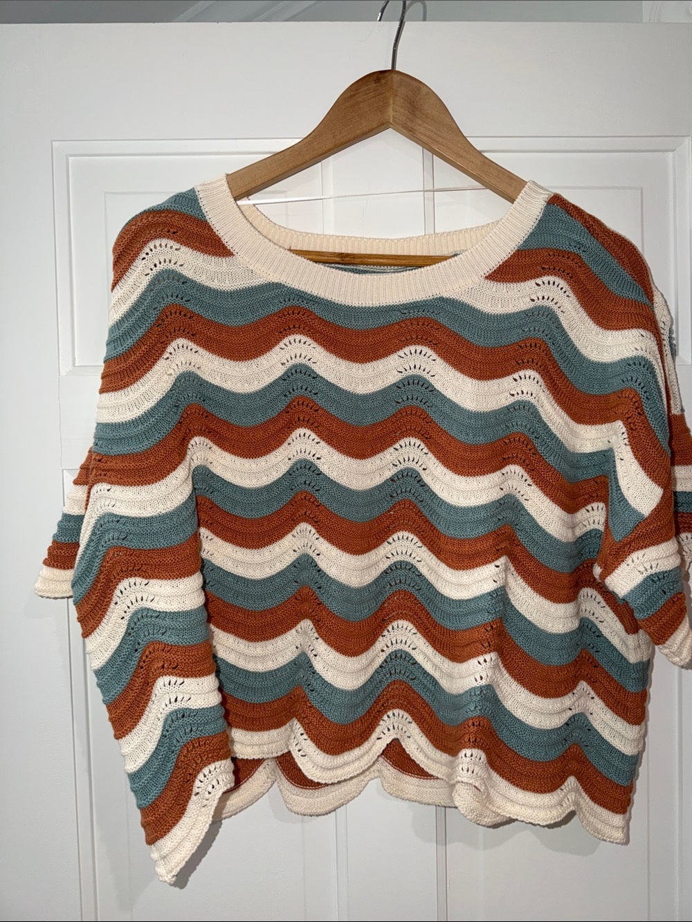 l*space Scalloped Wave Stripe Crewneck Sweater in Cream, Rust & Teal